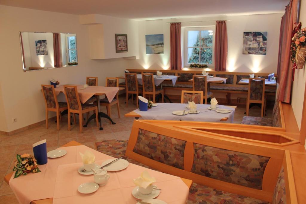 Bruckmühl Pension Demmel, Bed & Breakfast מראה חיצוני תמונה