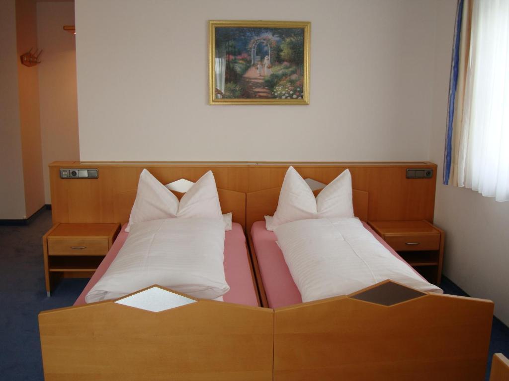 Bruckmühl Pension Demmel, Bed & Breakfast חדר תמונה
